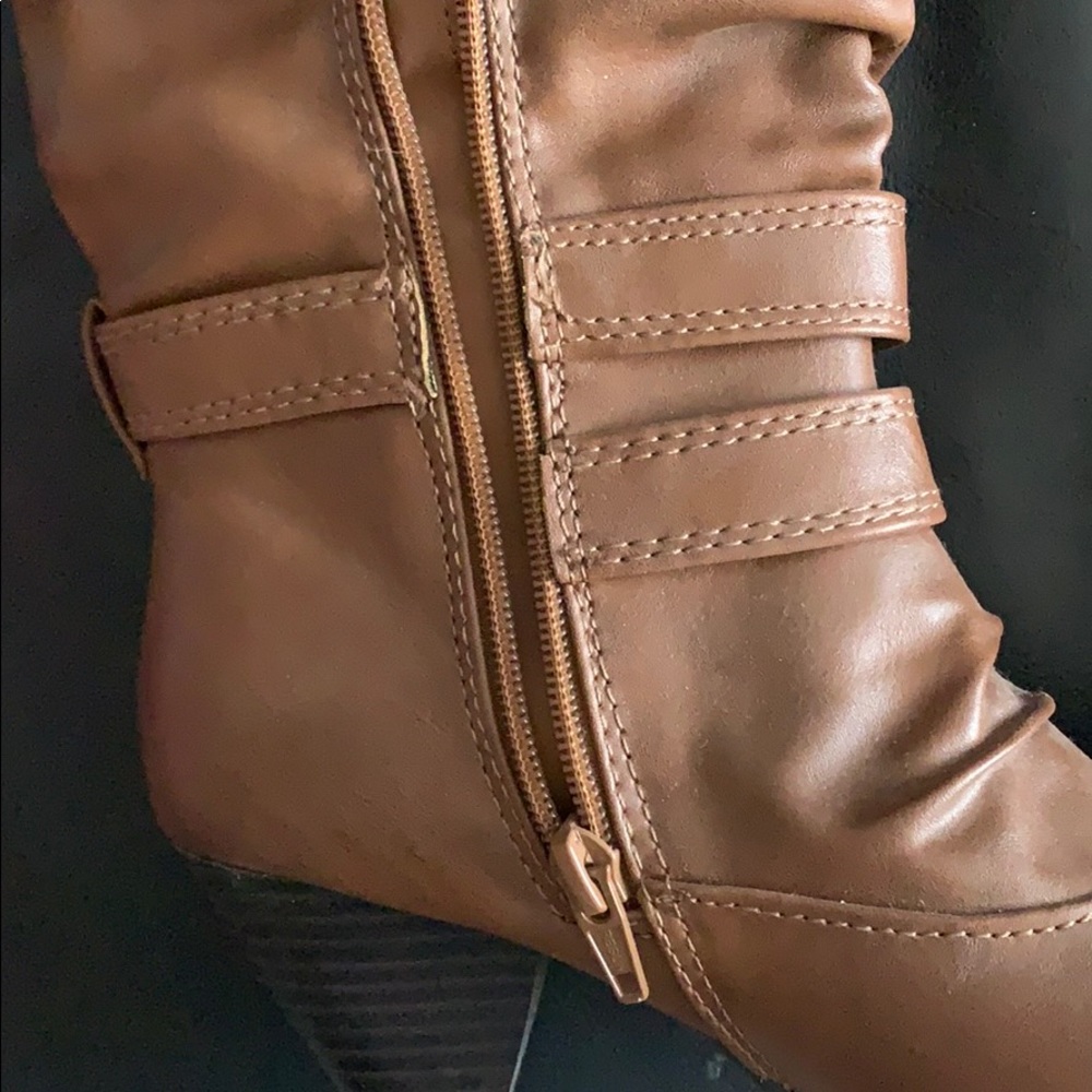 Call it Spring brown button boots - Picture 5 of 6